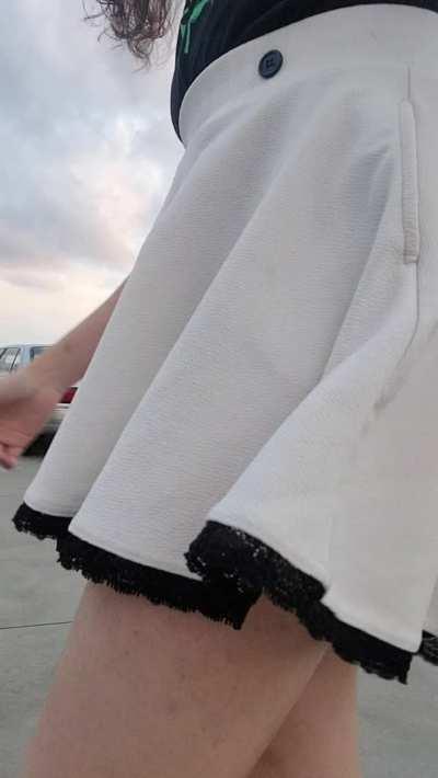 Pantiless on campus again~