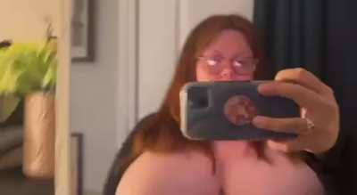 Who wants to see my tittyfuck vids