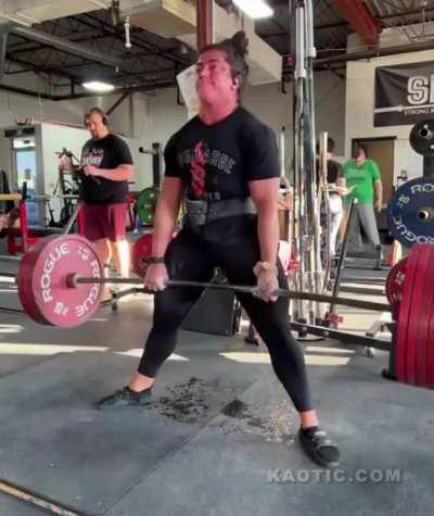 Red Skull urinates while doing dead lifts