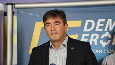 u suštini ne znam zašto sam ovo napravila but I felt it needed to be done što se ono kaže jača sila