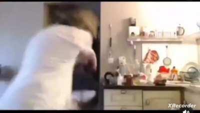 Boyfriend Attacks His Girlfriend When She Puts Her (1)