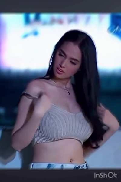 Kim on the run! 😱 🤤