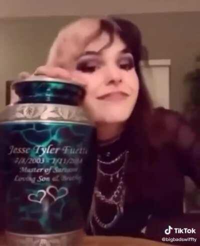 NOOOOOOOO SANTIAGITO