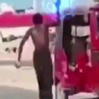 Oi Josuke! I used ZA HANDO on this ‘car’ and it crashed. Ain’t that wacky?