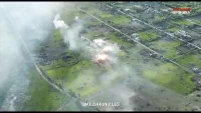 Russian Tos-1a thermobaric rockets land on Ukraine army position, date and location unknown