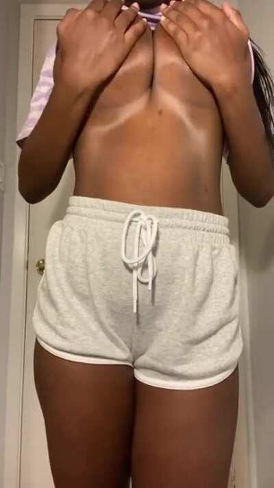 Just wanted to drop by and wish you a happy monday!