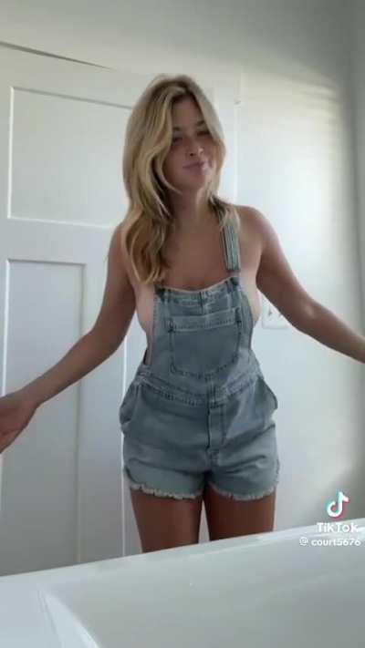 When Globes Collide 🤯 [@coutr5676]