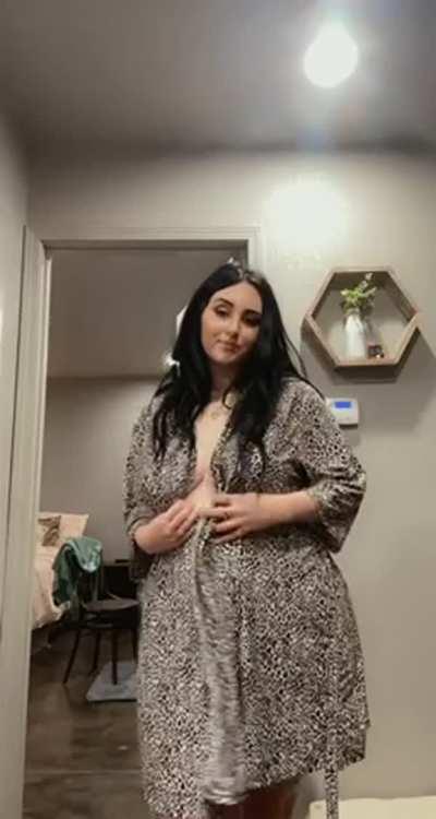 Chubby momma with a big booty ❣️