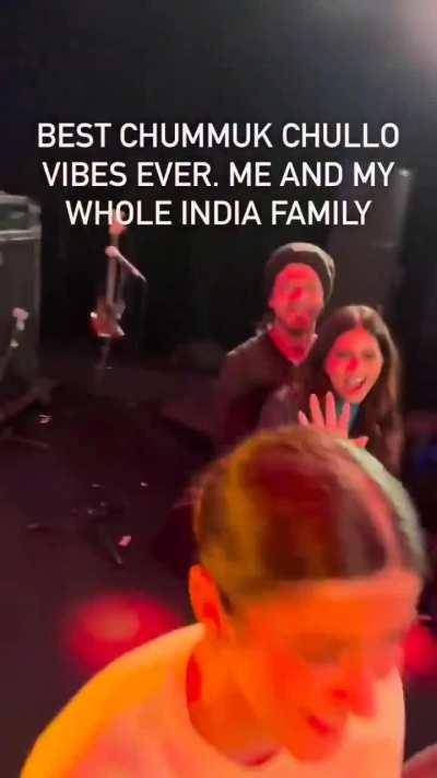 DJ Bravo performs on Chammak Challo with Akon, Shah Rukh Khan, Salman, Sukhbir, Ambani family