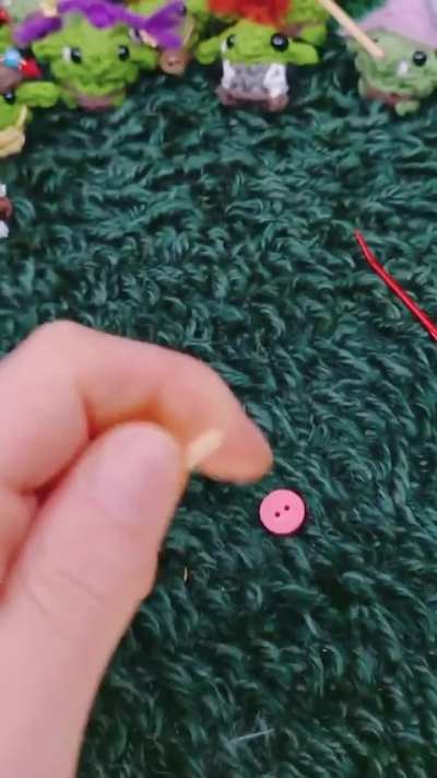 Crocheting my new goblin wizard, Grumbledore!