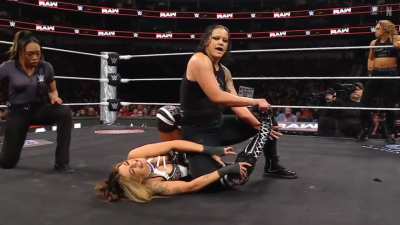 Oh Dakota. Always being the weak link on your team.