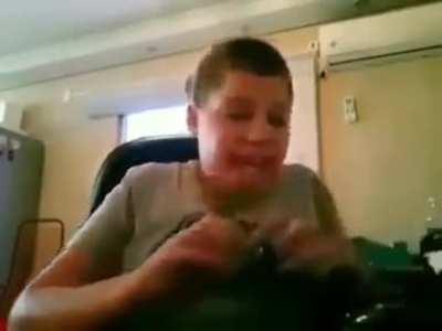 Cara que deitaria Eminem na porrada😳😳