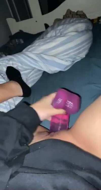 Be nice, i’m a bit self-consicous about the sounds I make 😅