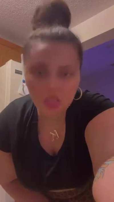 shut up and turn around, beach. 