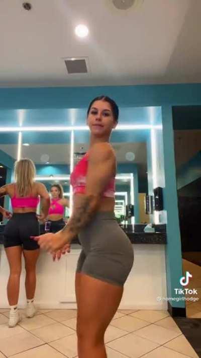 Imagine the grip 😫😫