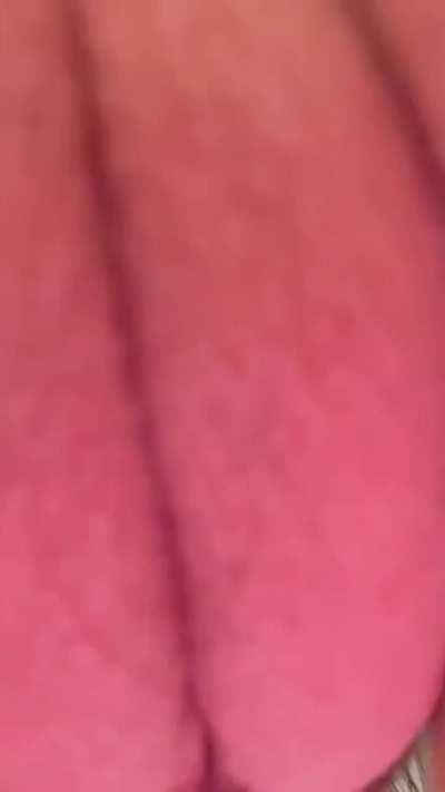 Would you let me sit on your face like this? 🥰