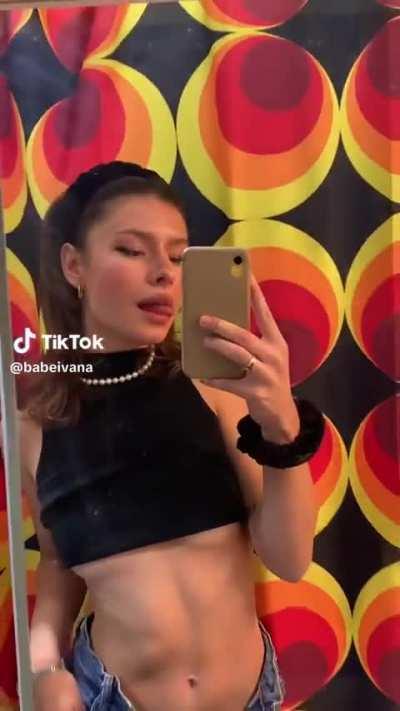 Drip drip! She is waiting to have a bj!