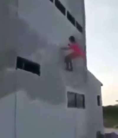 Cuando el albañil del barrio tiene buenos gustos.