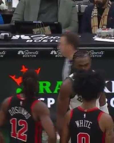 [Highlight] Chicago Bulls' coach Billy Donovan approaching Joe Mazzulla and upset about the Celtics trying to run the score up and their Hack-A-Drummond strategy