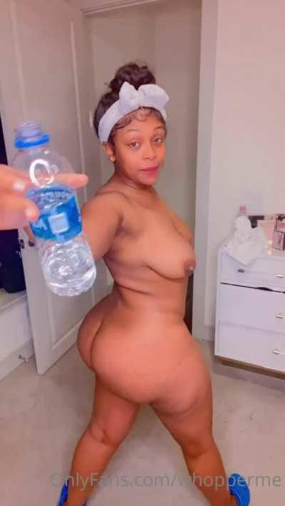 water bottle between her phat ass cheeks