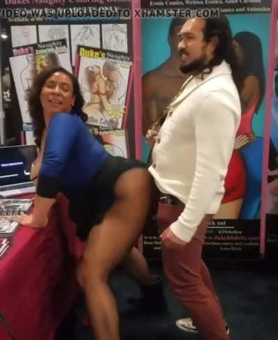 Caramel kitten pleasing her fans