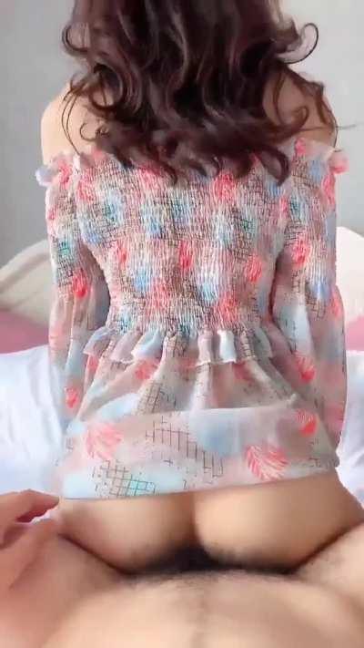 Amateur babe with a cute dress