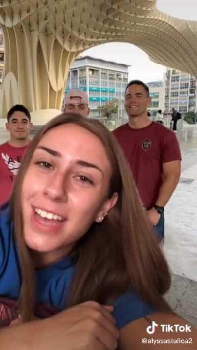 How did I end up on side chick tiktok??