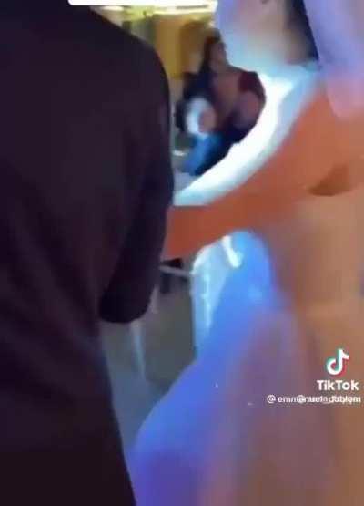 to have a memorable wedding