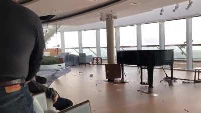 Some rough seas on the Norwegian Cruise Ship Viking Sky