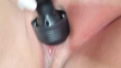 Mynxlove squirting for the first time