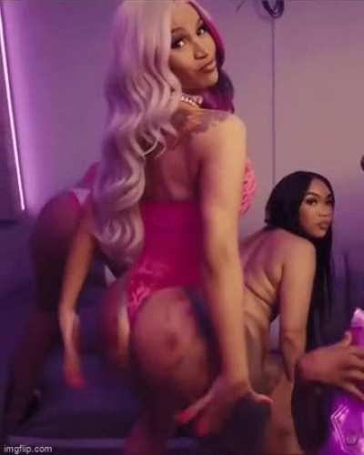 I love that Cardi allegedly cheated on Offset. The queen deserved some new dick.