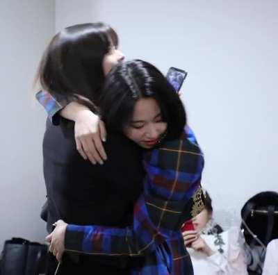 Chaeyoung & Jeongyoen