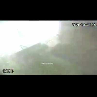 Just a woman cooking 👩‍🍳