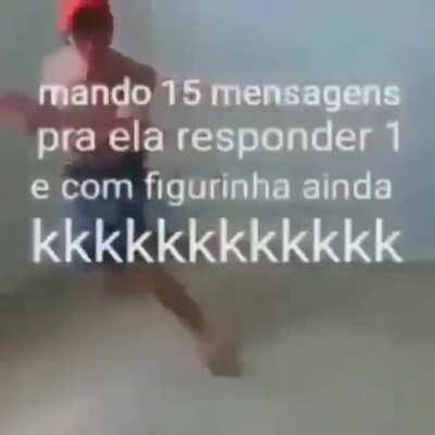 Ela é tímida kkkkkk