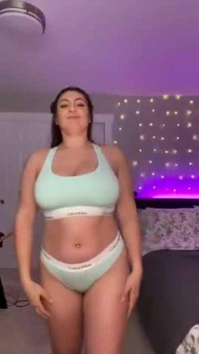 Thick Babe Tiktok