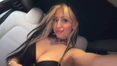 Before you leave… do you wanna fuck in the backseat real quick? 