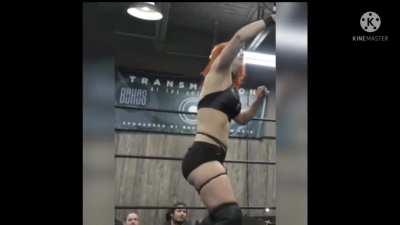 Gigi dolin ass jiggle compilation