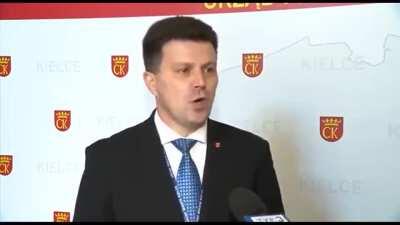 Dobrze, że powtórzył, bo za 3. razem nie usłyszałem