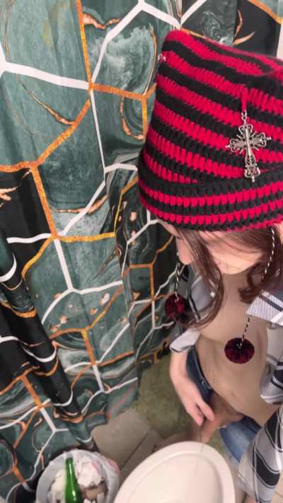 Since I was already dressed up and wearing makeup, figured I should film something for y'all. 😘