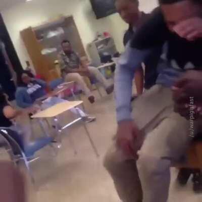 when earl's verse comes on in super rich kids