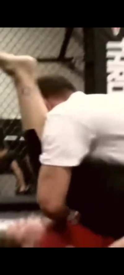 Ronda Rousey sexy training