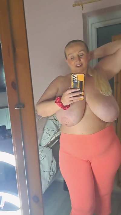 51yo Divorced mom of 3. Yes or No, will you let me sit on your face despite my size?
