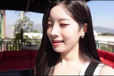 Dahyun enjoying LA's weather