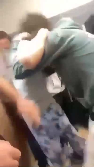 crowded ahh school bathroom fight