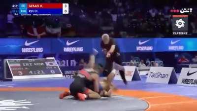World Wrestling Championships 2022: Mohammad Reza Geraei of Iran puts away Han Soo Ryu of S. Korea with a power bomb (Greco-Roman, 67kg weight class)