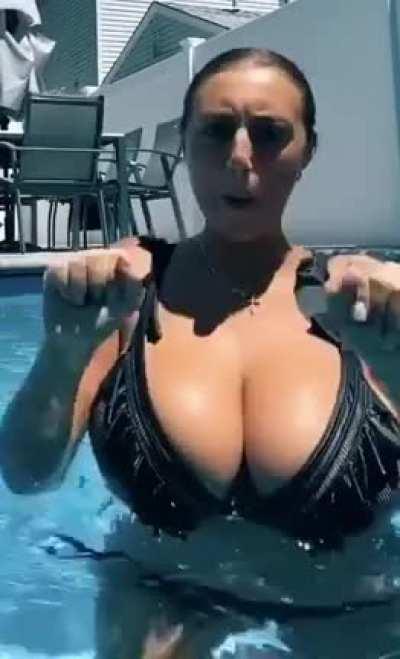 Busty