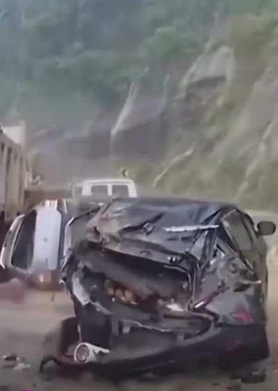 After watching this, Harrier is a no brainer for me, I care more about my family than mileage and other maintenence. 