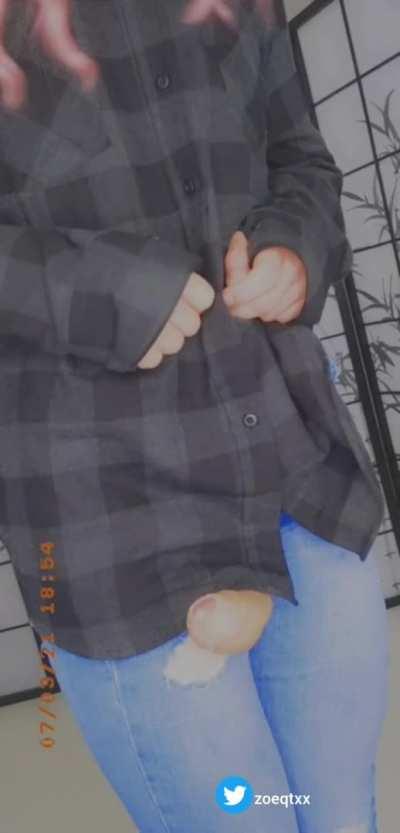 Oh no, I stained ur fav shirt😳