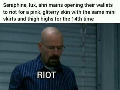 OMG SHE IS SEEWW CUTE!! I AM BUYING AAAAA!!!