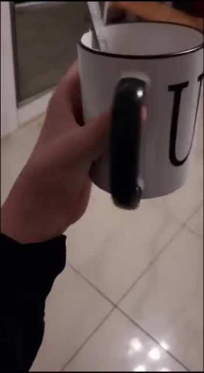 Конечно УМная